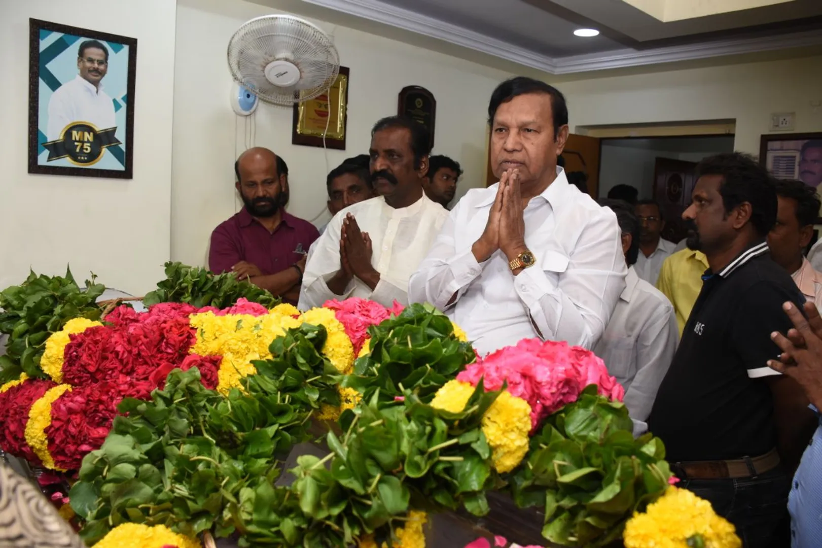 ம.நடராஜன் உடலுக்கு தலைவர்கள் அஞ்சலி...{படங்கள்}